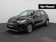 Kia Stonic - 1.2 Urban Edition | Apple Carplay / Android Auto | Parkeersensoren | Airco | DAB | Lichtme