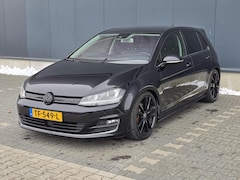 Volkswagen Golf - 1.4 TSI Business Edition R Automaat