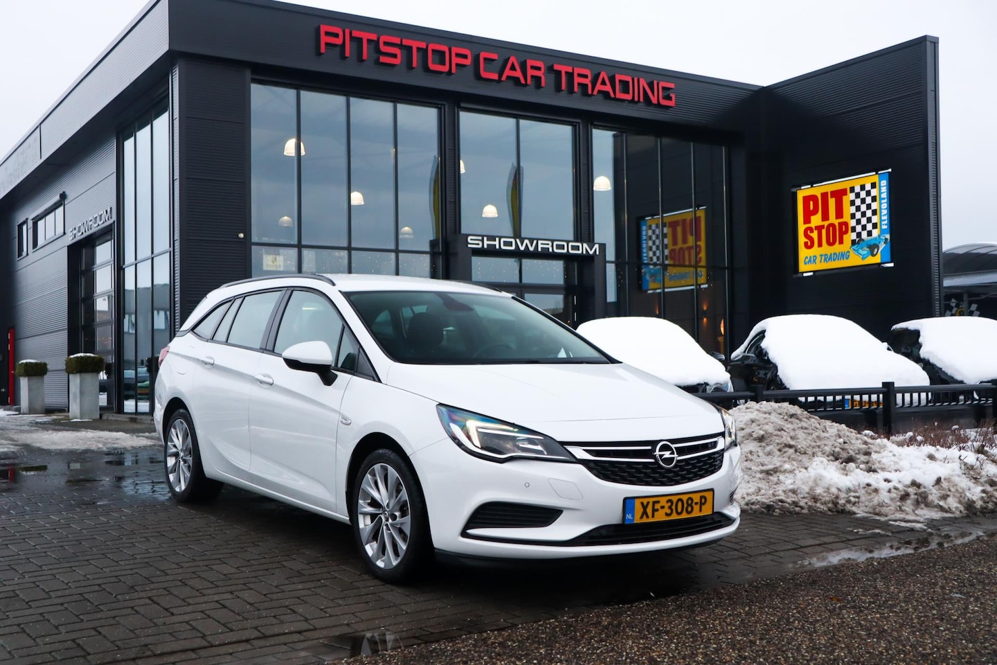 Opel Astra Sports Tourer - 1.0 Turbo Online Edition, 105 PK, NL Auto, Cruise, Trekhaak! - AutoWereld.nl