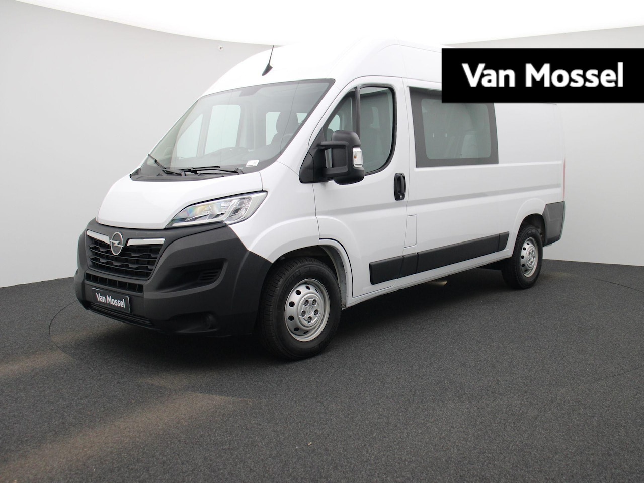 Opel Movano - 2.2D 140 L2H2 DC 3.5t | Dubbele Cabine | Betimmering | Trekhaak | Parkeersensoren | Airco - AutoWereld.nl