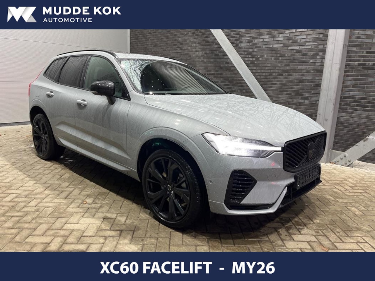 Volvo XC60 - T8 Plug-in hybrid Plus Black Edition | FACELIFT | Panoramadak | 360° Camera | ACC | Stoel+ - AutoWereld.nl