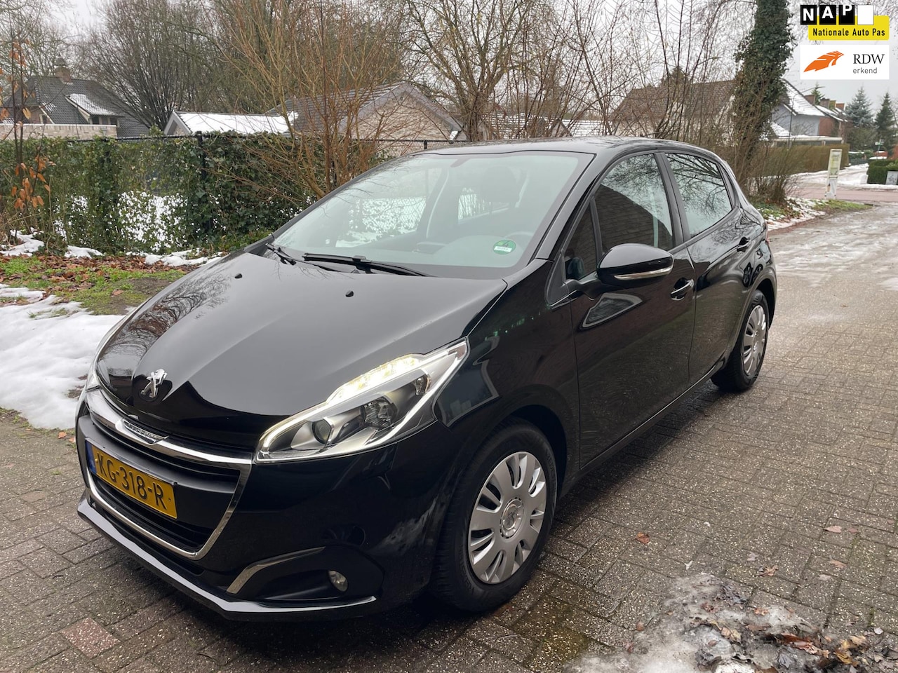 Peugeot 208 - 1.2 PureTech navi airco eerste eigenaar - AutoWereld.nl