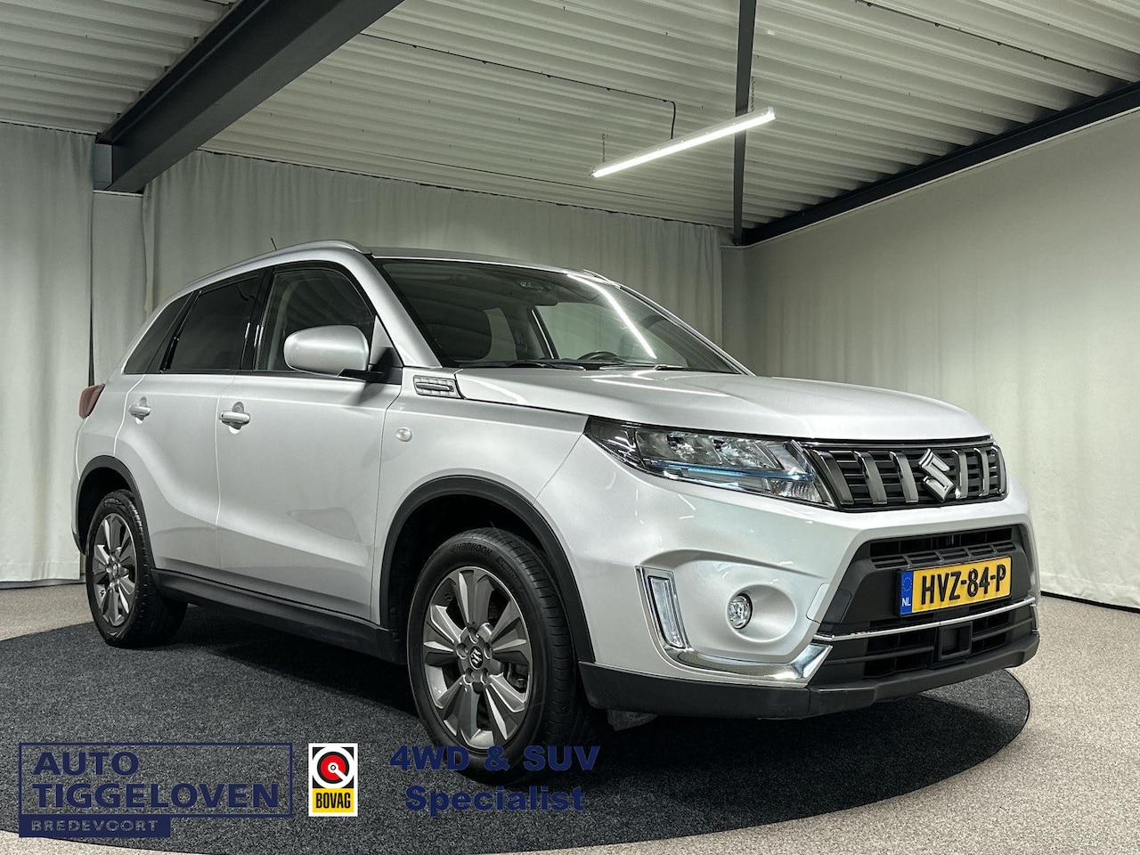 Suzuki Vitara - 1.5 Hybrid Select Automaat | Navi | Trekhaak | Stoelverwarming - AutoWereld.nl