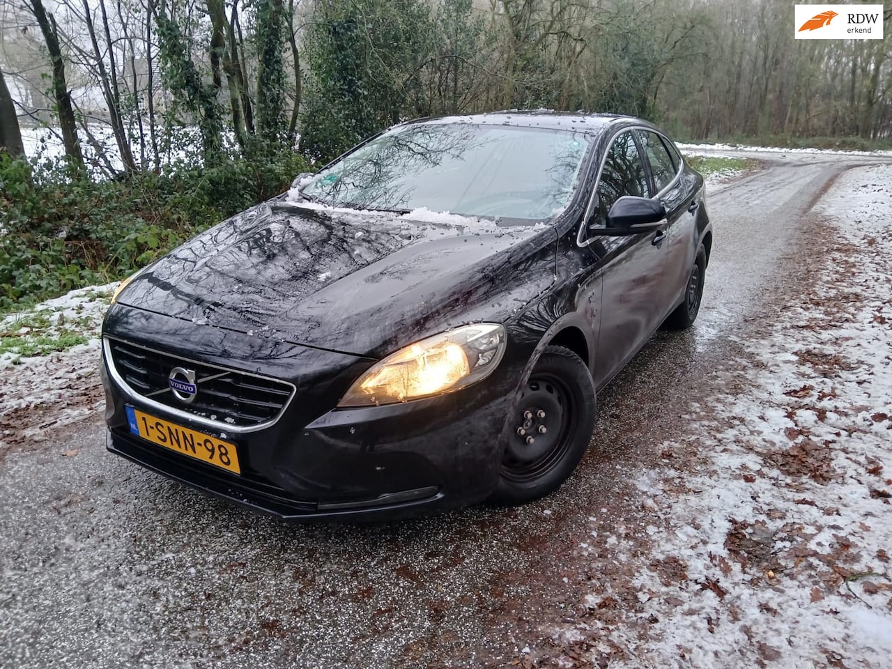 Volvo V40 - 1.6 D2 Momentum Airco - AutoWereld.nl