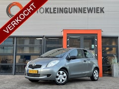 Toyota Yaris - 1.0 VVTi Terra Airco / All-season banden/ Airco /