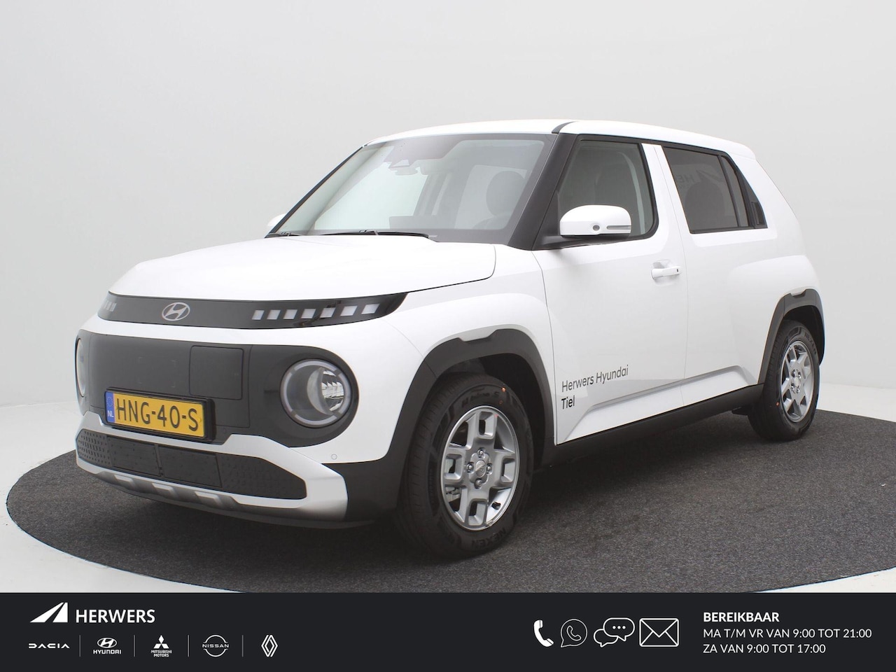 Hyundai Inster - Pulse 49 kWh / Navigatie / Parkeersensoren voor & achter / 15" LMV / Verschuifbare achterb - AutoWereld.nl