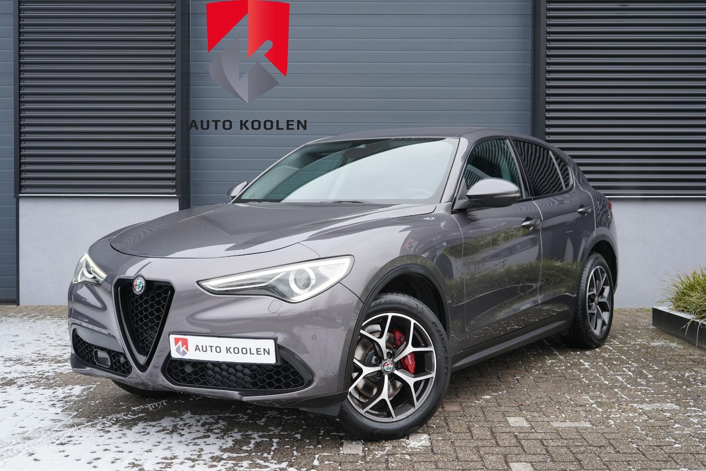 Alfa Romeo Stelvio - 2.0 T AWD Super Q4 /280pk/Camera/Carplay - AutoWereld.nl