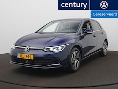 Volkswagen Golf - 1.4 eHybrid Style Navigatie - Automaat - Camera - Sportstoelen