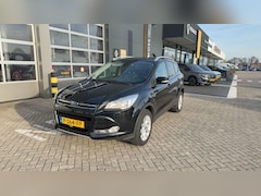 Ford Kuga - 1.5 Titanium Styling Pack |Navigatie | Airco |Stoelverwarming | Voorruitverwarming