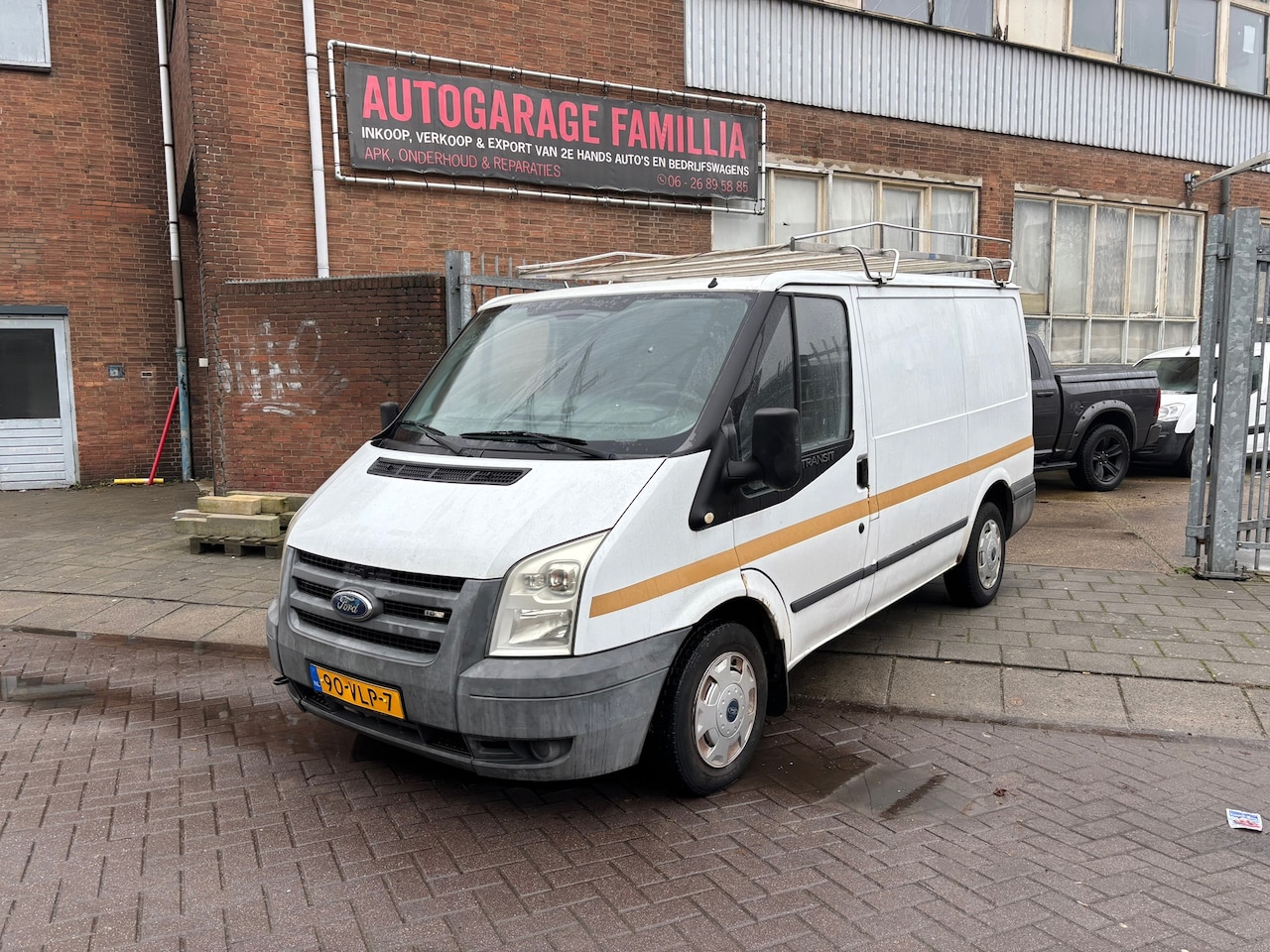 Ford Transit - 260S 2.2 TDCI SHD 260S 2.2 TDCI SHD - AutoWereld.nl