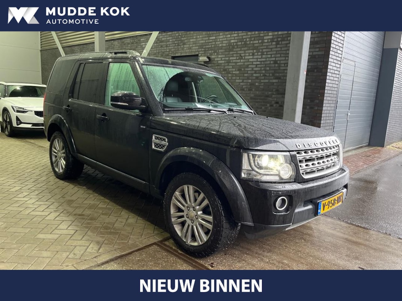 Land Rover Discovery - 3.0 SDV6 HSE | COMMERCIAL | Trekhaak | Panoramadak | Leder | Stoel+Stuurverwarming - AutoWereld.nl