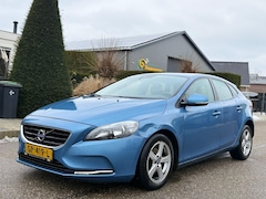 Volvo V40 - 2.0 D2 R-Design Business 2015 Navi/Clim/Lmv