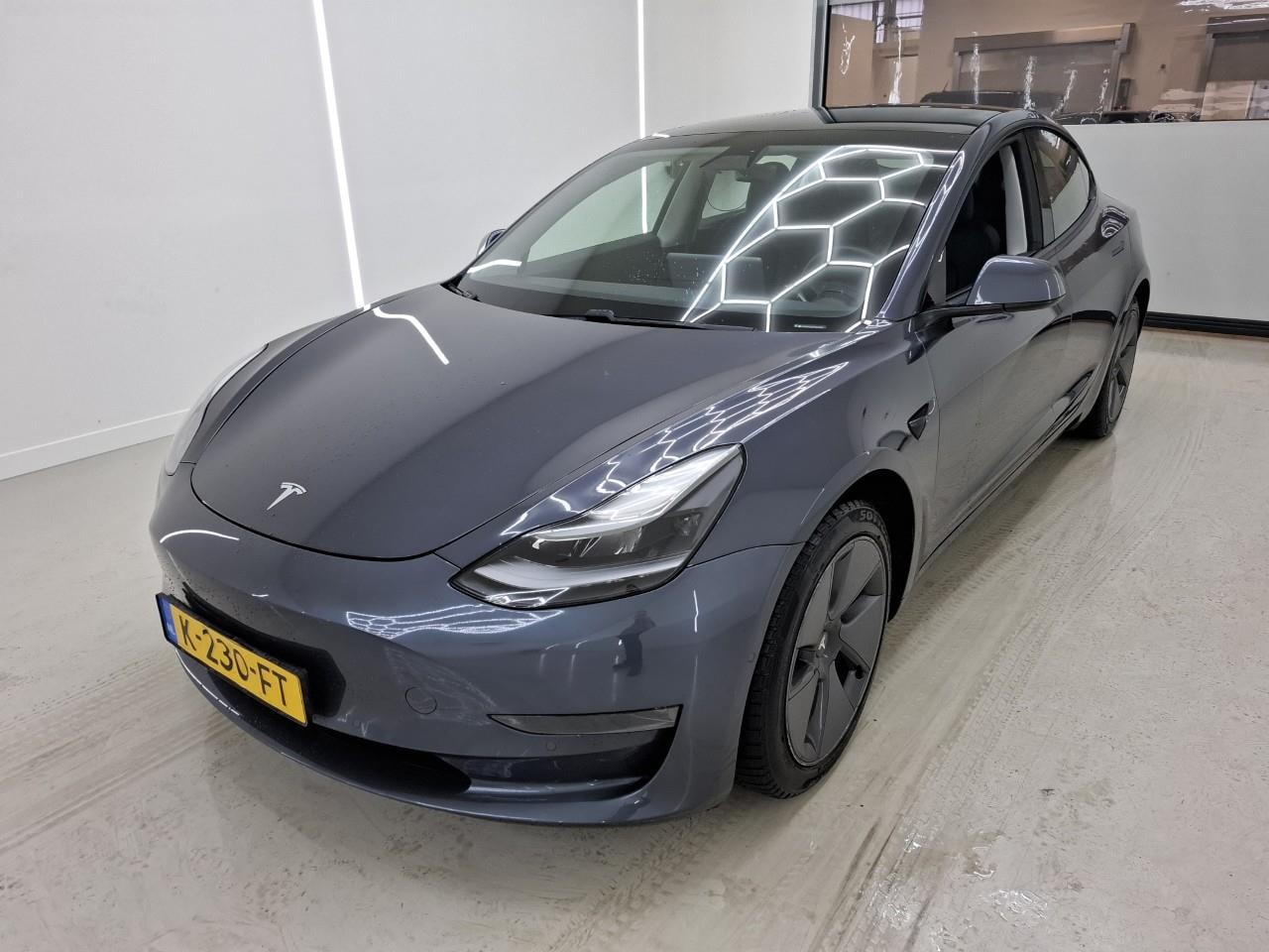 Tesla Model 3 - Long-Range AWD 351pk 75 kWh FACELIFT 92% SoH [ WARMTEPOMP+AUTOPILOT+620KM WLTP+PREMIUM AUD - AutoWereld.nl