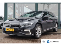 Volkswagen Passat Variant - 218PK 1.4 TSI PHEV GTE Business | Achteruitrijcamera | Navigatiesysteem | Trekhaak elektri