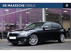 BMW 1-serie - 118i Executive Automaat / Sportstoelen / LED / M Sportonderstel / Apple CarPlay / Stoelver