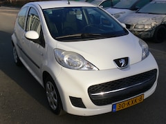 Peugeot 107 - 1.0-12V Sublime