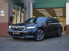 BMW 5-serie Touring - 520i M-Sport Bowers&Wilkins|Driving Assistant Professional|Panodak|Standkachel|Stl.Ventila