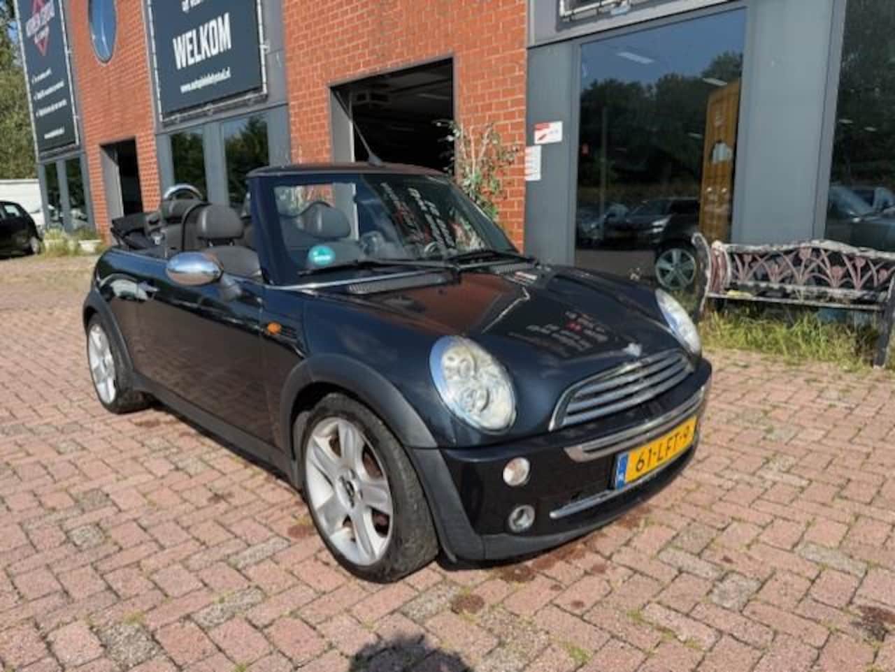 MINI Cabrio - 1.6 Cooper Chili Mini 1.6 Cooper Chili, Leer, Airco - AutoWereld.nl