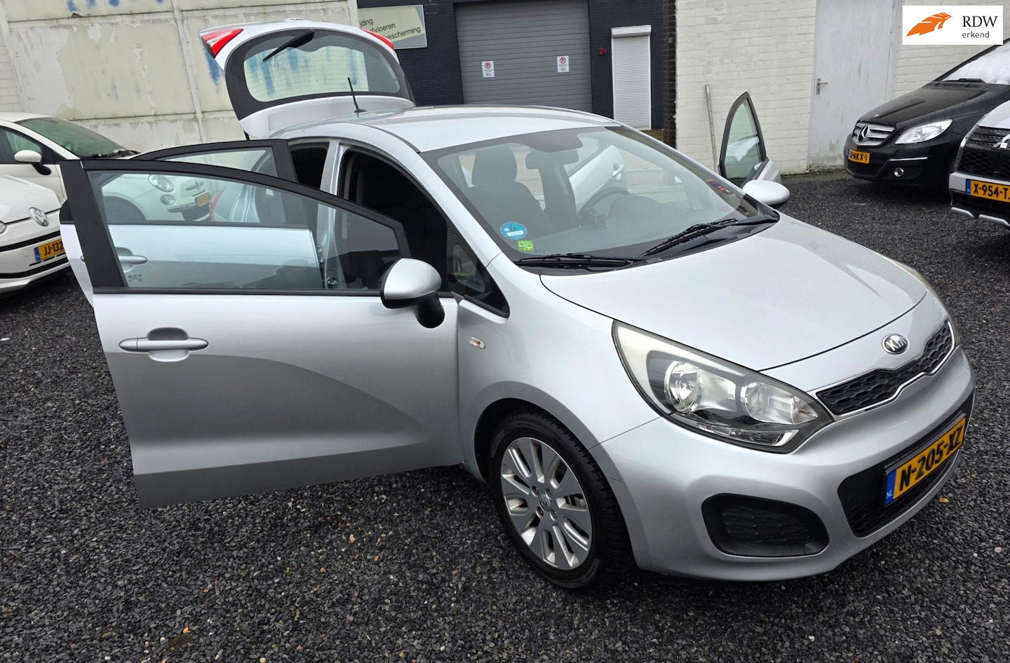 Kia Rio - 1.2 CVVT Comfort Pack 5 deurs - AutoWereld.nl