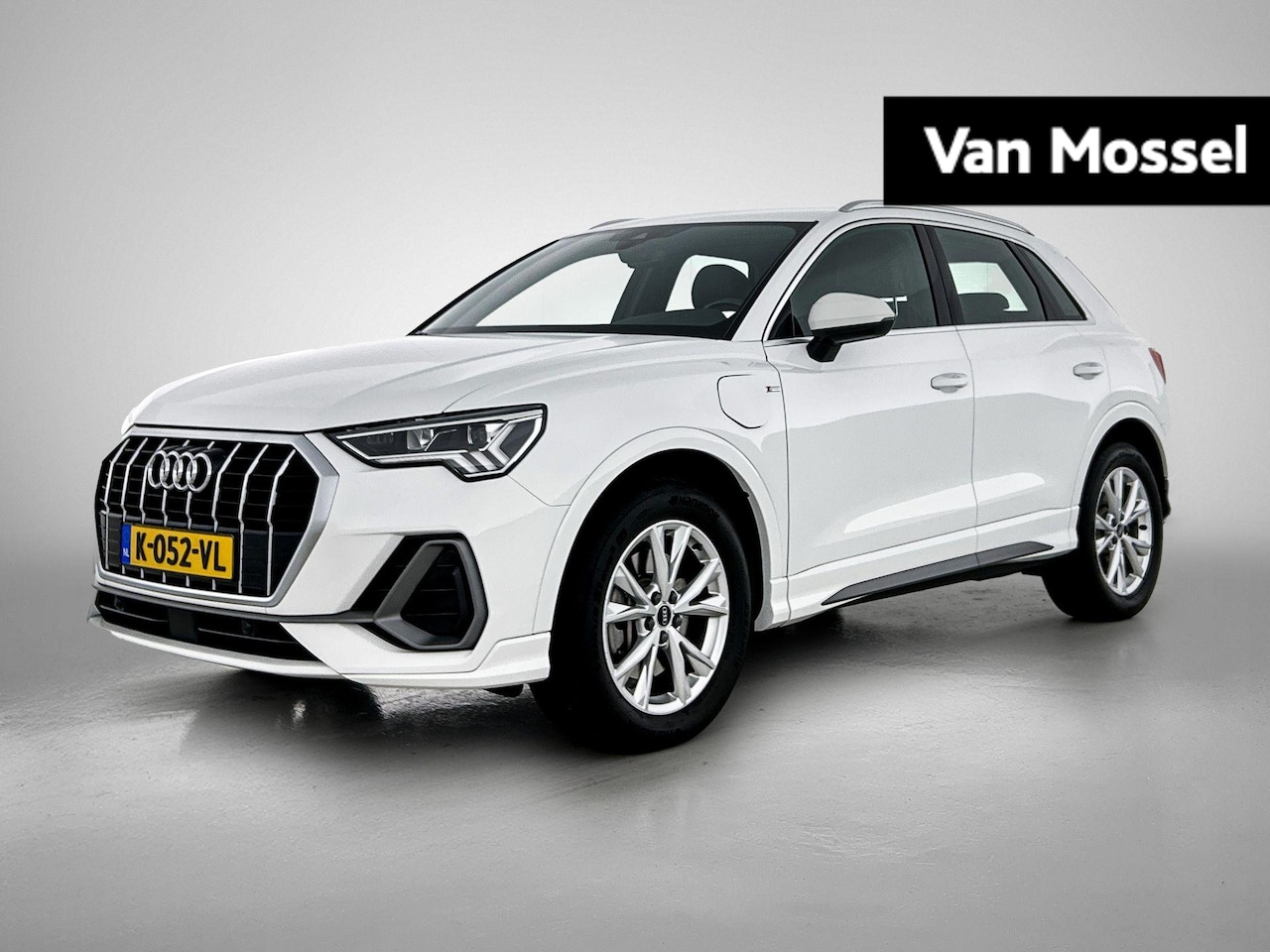 Audi Q3 - 45 TFSI e S edition l Cruise control l Navigatie l Parkeersensoren l Airco l Apple Carplay - AutoWereld.nl