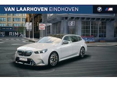 BMW 5-serie Touring - M5 Automaat / M Drive Professional / Panoramadak / Trekhaak / M Carbon-keramische remmen /