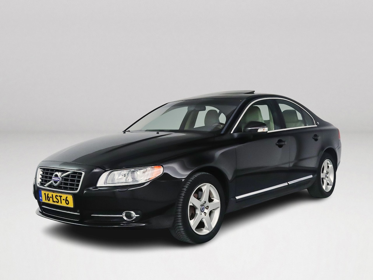 Volvo S80 - 3.0 T6 AWD Executive | Schuif/Kantel Dak | Stoelverwarming | Stoelventilatie | Trekhaak - AutoWereld.nl