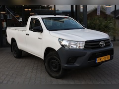 Toyota HiLux - 2.4 D-4D ENKEL CABIN 4WD VAN