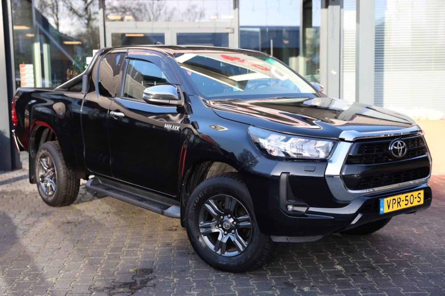 Toyota HiLux - 2.4 D-4D X-TRA CAB PROFESSIONAL A/T 4WD VAN - AutoWereld.nl