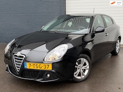 Alfa Romeo Giulietta - 1.4 T Distinctive STOELVERWARMING/CRUISE/CLIMA/LMV/5DEURS