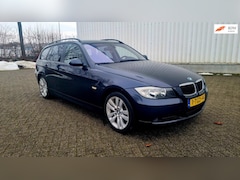 BMW 3-serie Touring - 318i