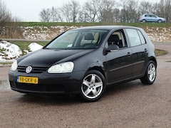 Volkswagen Golf - 1.4 Trendline Clima Navi 16´´ Lm