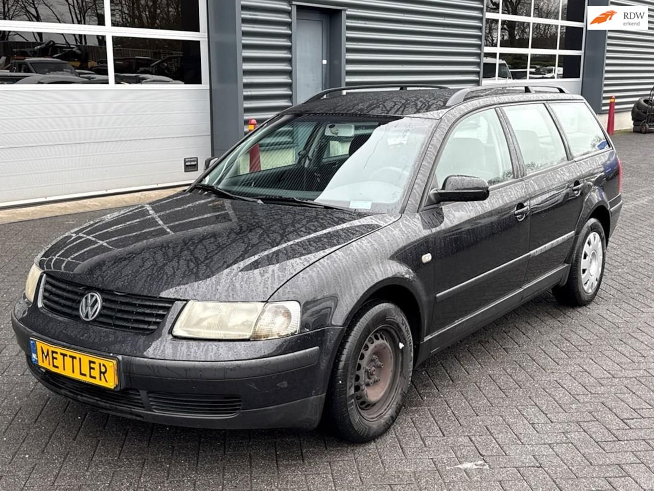 Volkswagen Passat Variant - 1.8-5V Comfortline 1.8-5V Comfortline, airco, cruise control, trekhaak - AutoWereld.nl