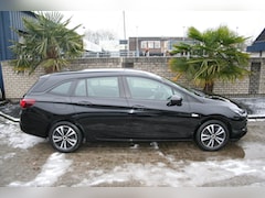 Opel Astra Sports Tourer - 1.2 Business Edition