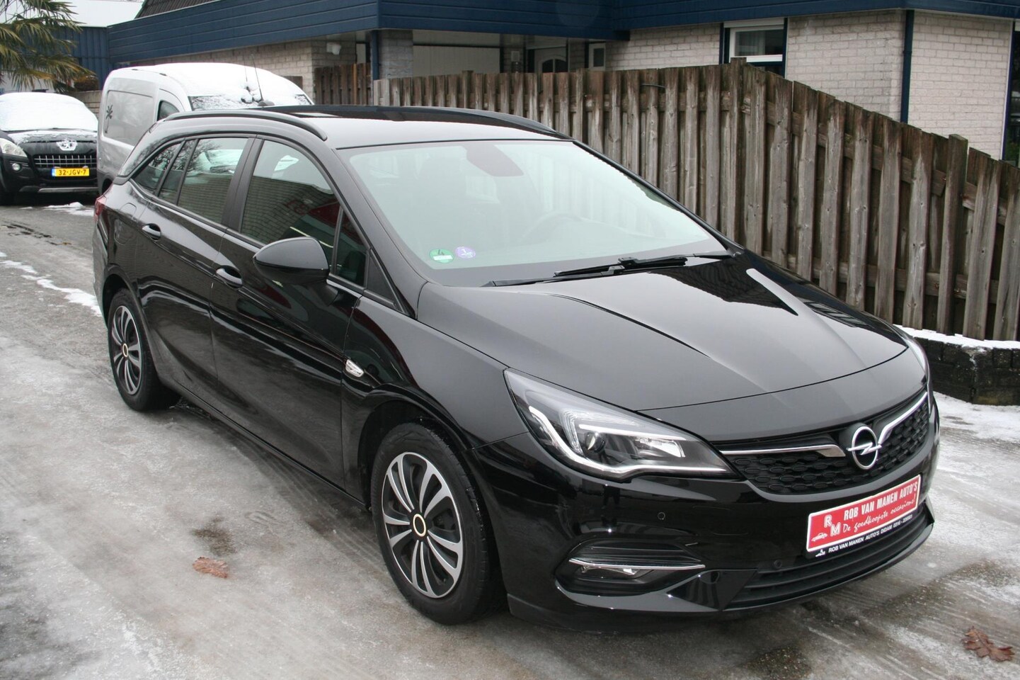Opel Astra Sports Tourer - 1.2 Business Edition