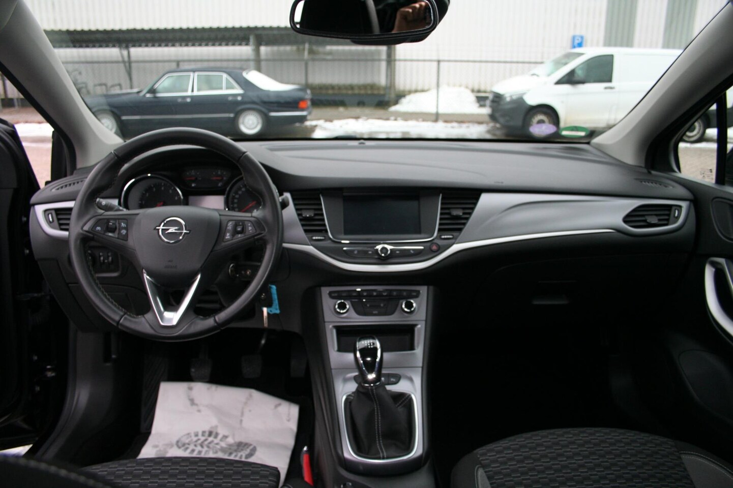 Opel Astra Sports Tourer - 1.2 Business Edition 1.2 Business Edition