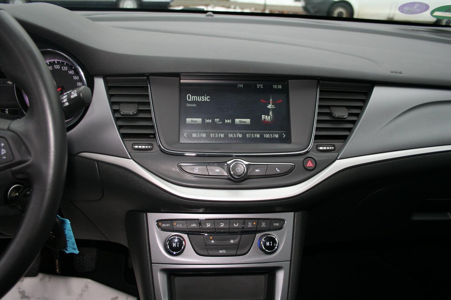 Opel Astra Sports Tourer - 1.2 Business Edition 1.2 Business Edition