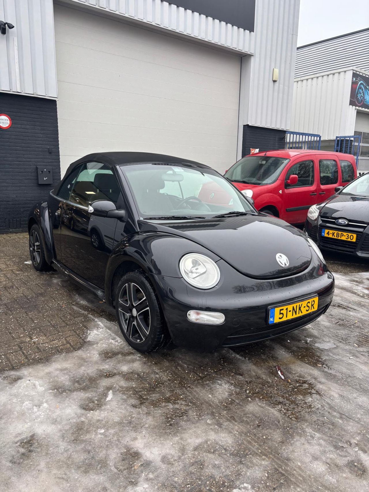 Volkswagen New Beetle Cabriolet - 1.6 - AutoWereld.nl