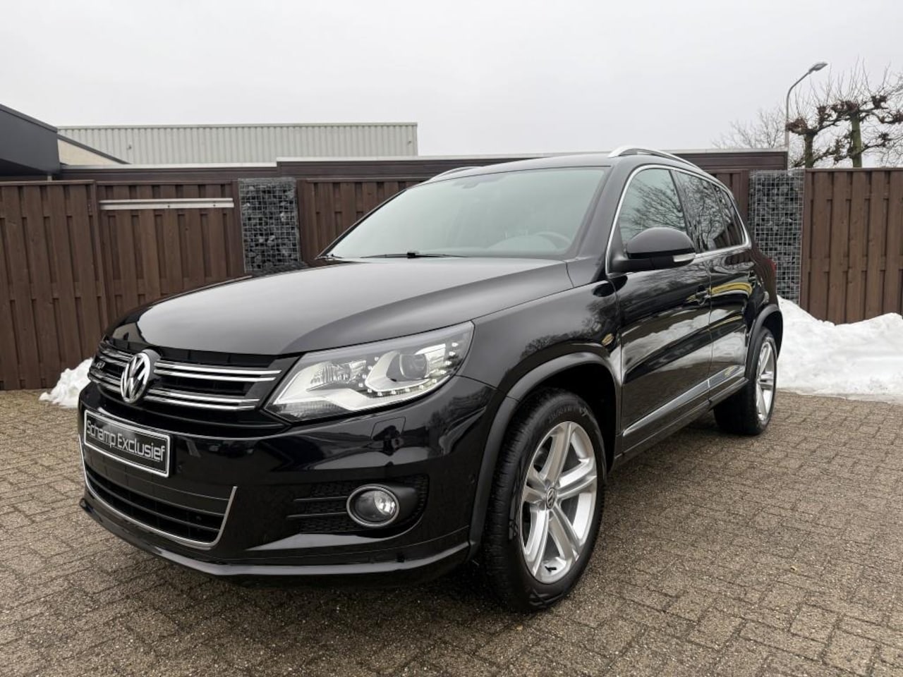 Volkswagen Tiguan - 2.0 TSI R LINE 4Motion - AutoWereld.nl