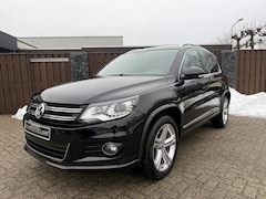 Volkswagen Tiguan - 2.0 TSI R LINE 4Motion