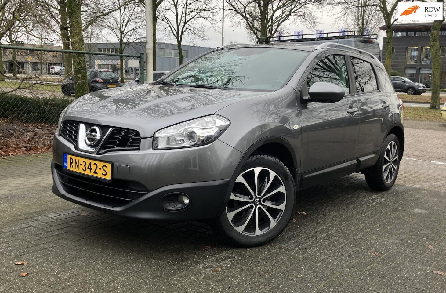 Nissan Qashqai - 1.6 Connect Edition NAVI CRUISE PANORAMA DAK CAMERA - AutoWereld.nl