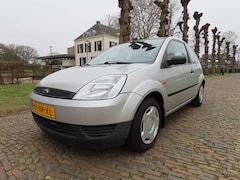 Ford Fiesta - 1.25-16V Celebration Stuurbekrachtiging *Apk t/m 27-11-2026* Zuinige Auto