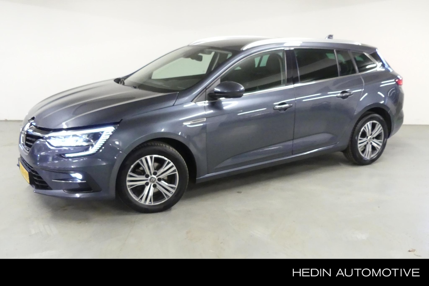 Renault Mégane Estate - TCe 140 Intens | Easy Link Multimedia & Navigatie | LED Pure Vision | Climate Control | Pa - AutoWereld.nl