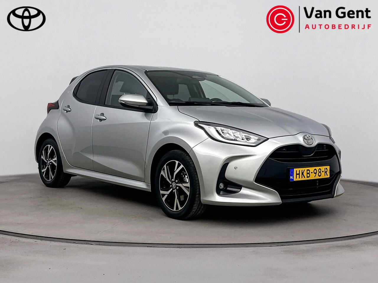 Toyota Yaris - 1.5 Hybrid 115 Dynamic | Navigatie | Dodehoek detectie | Parkeersensoren voor/achter | Sto - AutoWereld.nl