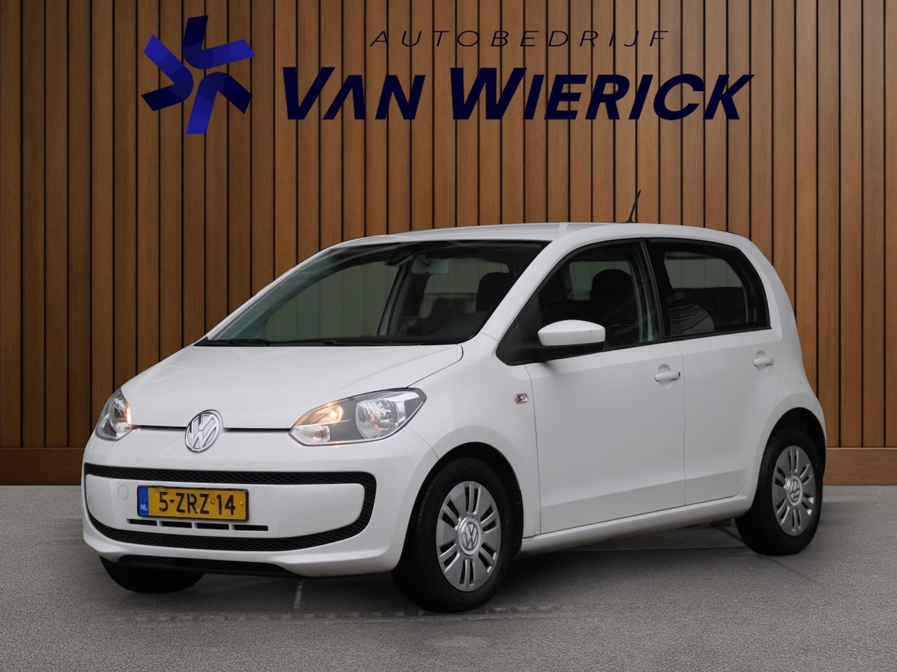 Volkswagen Up! - 1.0 move up! BlueMotion 5-Deurs | Airco | Navi | Bluetooth - AutoWereld.nl