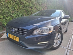 Volvo V60 - 2.0 D4 Kinetic
