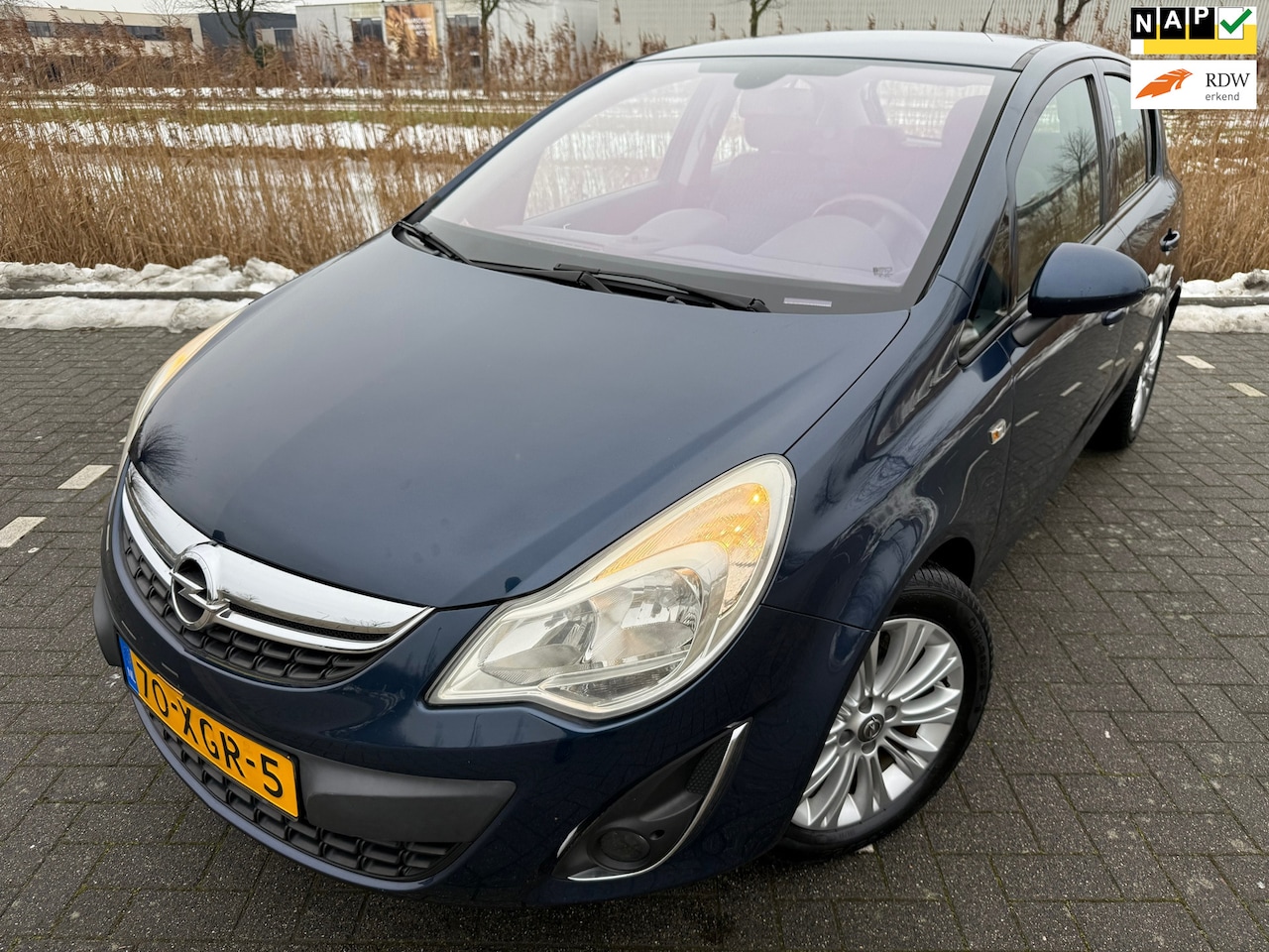 Opel Corsa - 1.2-16V Cosmo*Automaat*Park-Sensor*Trekhaak*Leer*Airco*Cruise*Velgen*Elkt-ramen*C-D-Afstan - AutoWereld.nl