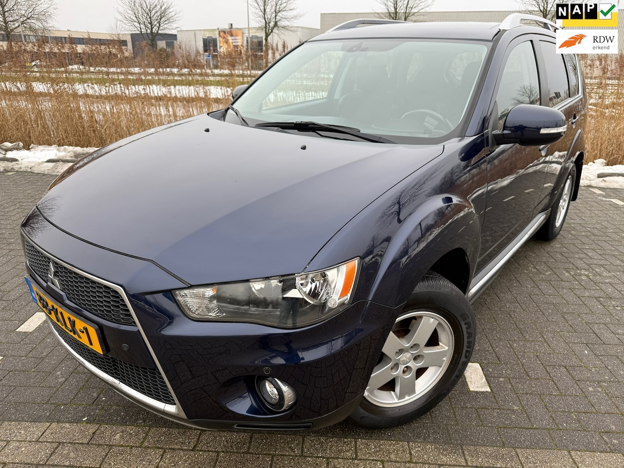 Mitsubishi Outlander - 2.0 Intro Edition*Automaat*Trekhaak*Cruise*2eEigenaar*Park-Sensoren*APK*NAP - AutoWereld.nl