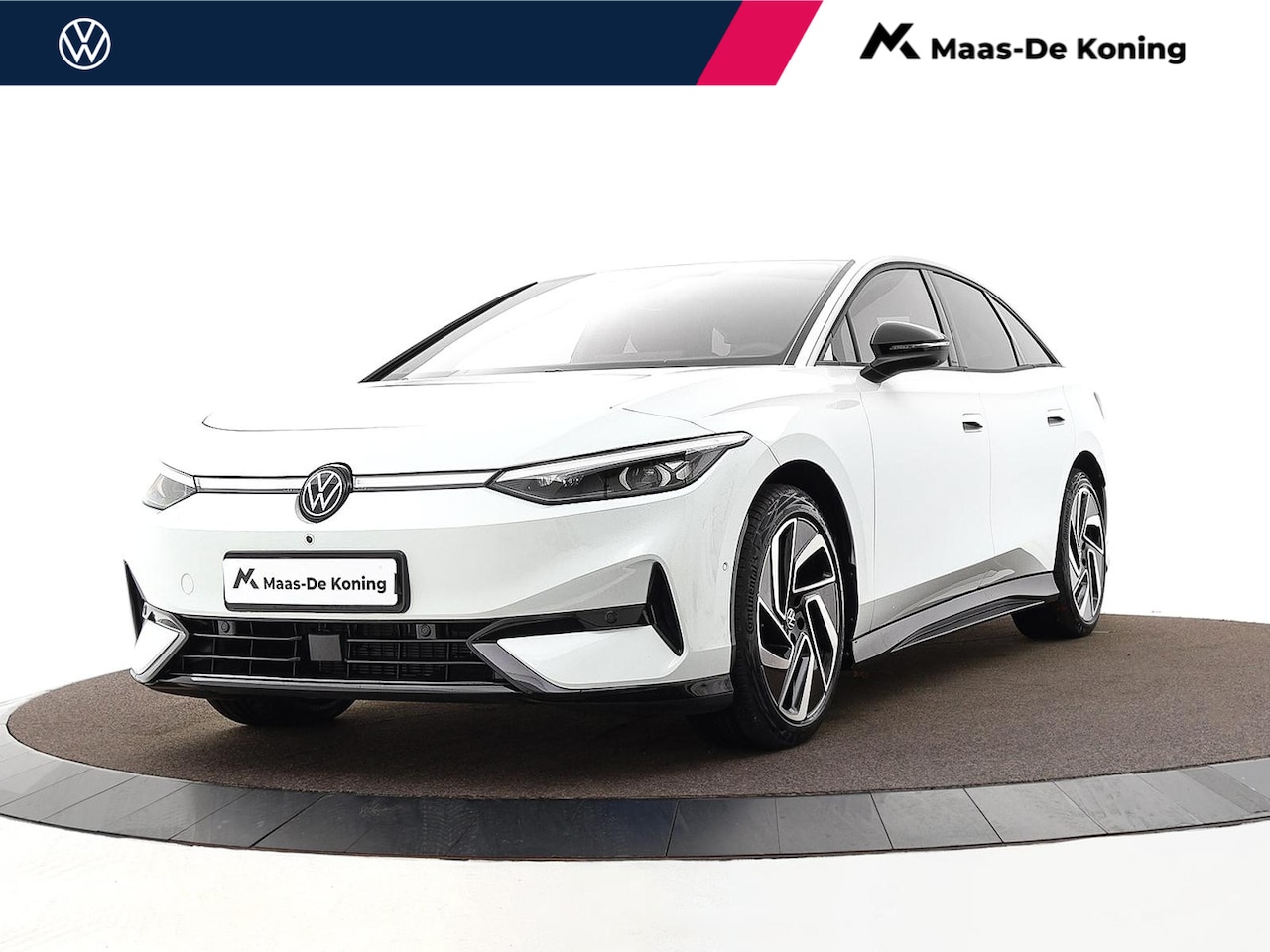 Volkswagen ID.7 - Pro Business 286pk 77 kWh · 360 Camera · Head-Up · Alarm · Elek. Trekhaak · Keyless · Elek - AutoWereld.nl