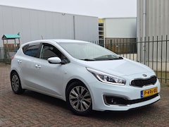 Kia Cee'd - 1.6 GDI Navigatie-Cruise-Led-Camera-Stoel+Stuur VW