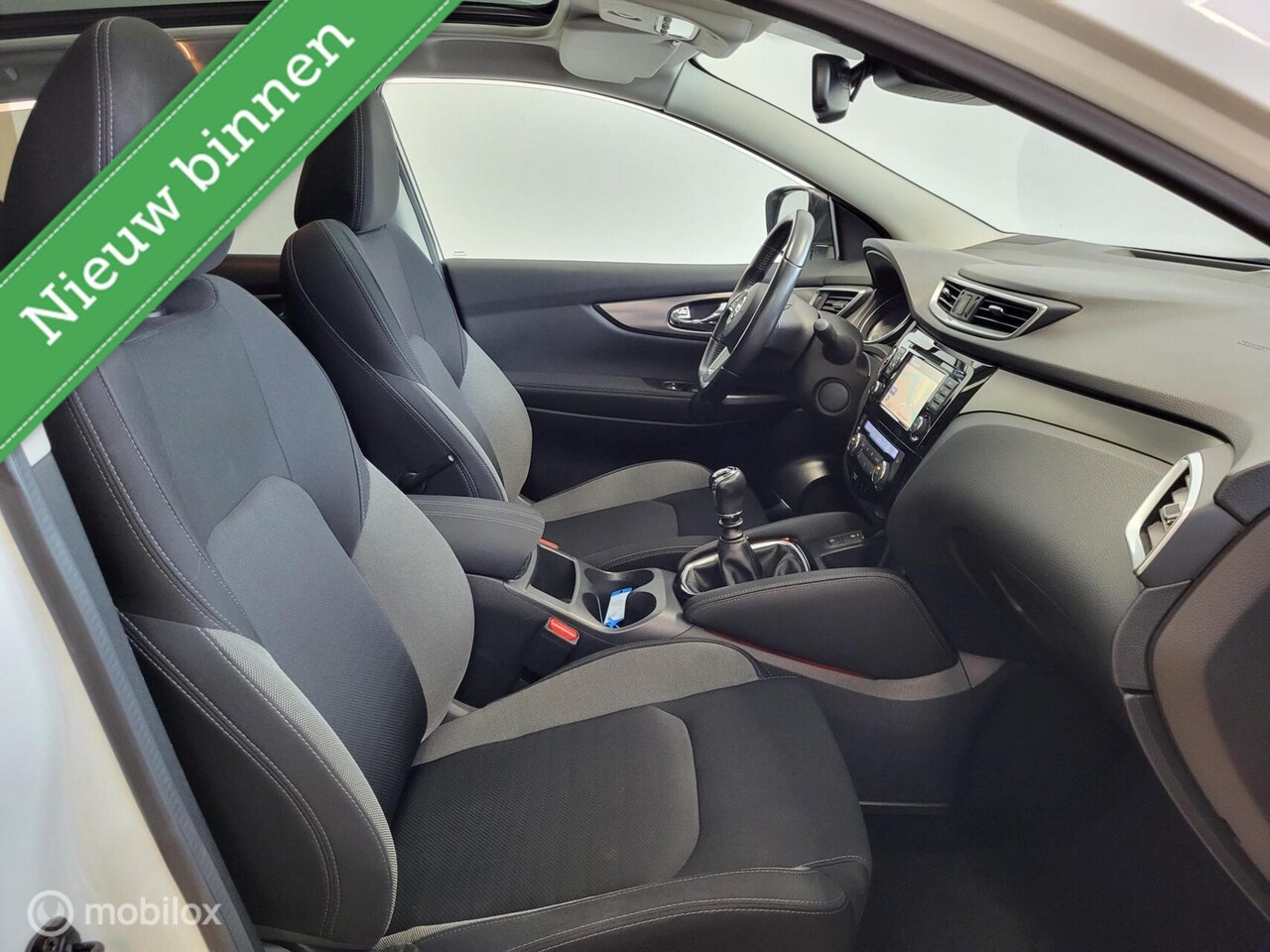 Nissan Qashqai - 1.2 N-Connecta *Design Pack, PANO, NL, RIJKLAARPRIJS!*